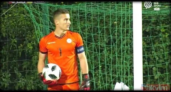 Devre Arası Transfer Döneminde Forvet Takviyesi Yapmasına Kesin Gözüyle Bakılan Galatasaray'dan Sürpriz Bir Hamle Geldi.