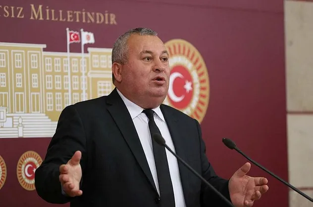 MHP’den ihracı istenen Ordu Milletvekili Cemal Enginyurt’tan Başkan Erdoğan ve Bakan Albayrak'a teşekkür mesajı