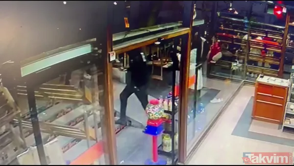 Arabasını bulamayınca fırına sığındı! Mbaye Diagne'yi saatçi sandılar - 9