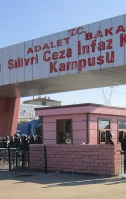 Cezaevlerine FETÖ baskını: 75 gözaltı!