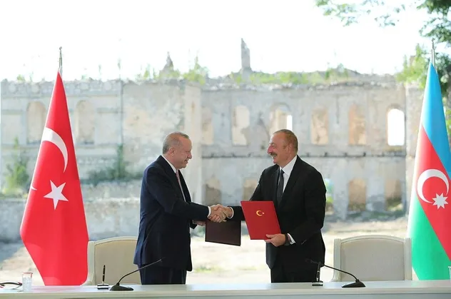 Son dakika: Türkiye ile Azerbaycan arasındaki "Şuşa Beyannamesi" TBMM Dışişleri Komisyonunda kabul edildi