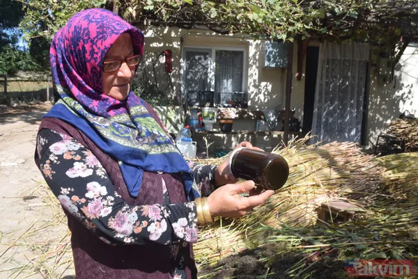 Kilosu 100 lira! Pişmesi 10 saati bulan şeker kamışı pekmezi yok satıyor - 11