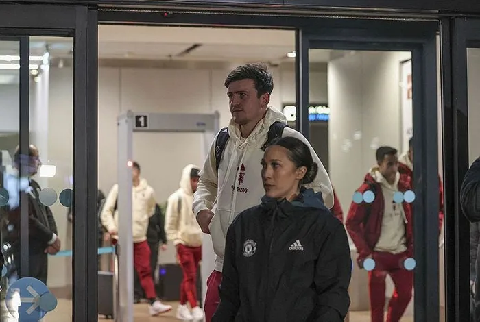 manchester-united-istanbula-indi-havalimanindan-guvenlik-onlemlerinin-arttirildi-1701197109731.jpeg Manchester United İstanbul'a indi! Havalimanında güvenlik önlemleri arttırıldı-1