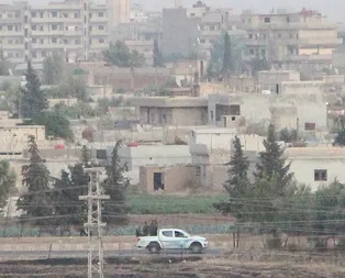 YPGli teröristlerin sınırdaki hareketliliği görüntülendi