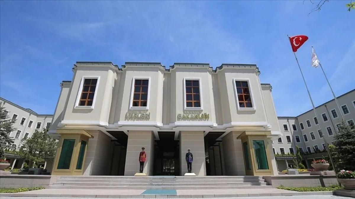 100 günde 50 bin operasyon! Bakan Çiftçi : Yeni nesil suç örgütlerine karşı sahadayız