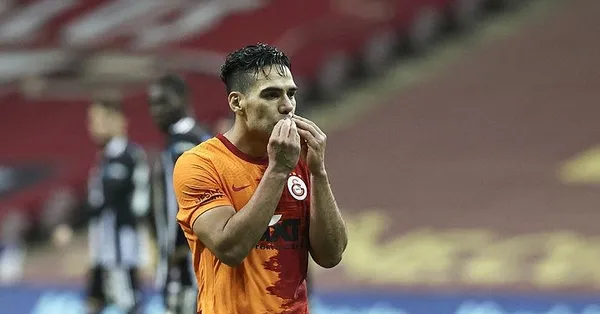 Galatasaray Kolombiyalı yıldız Falcao ile yolları ayırma kararı aldı-6