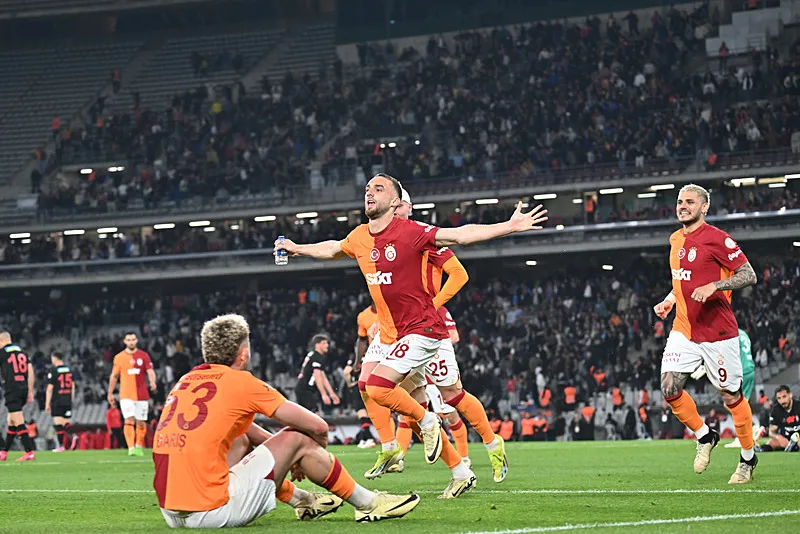 Galatasaray'da stopere dünya yıldızı! Sanchez'in yokluğu bedelsiz dolacak - 6