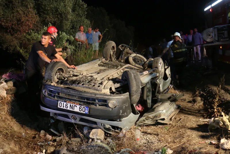 Son dakika: Aydın'da otomobil tırla çarpıştı: 2 ölü, 2 yaralı - 5