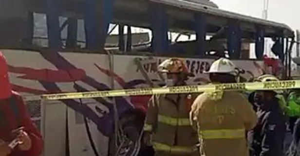 Meksika'da freni tutmayan yolcu otobüsü eve çarptı! 19 kişi hayatını kaybetti, 30 kişi yaralandı