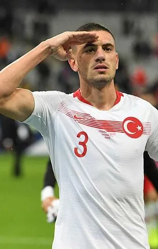 Merih Demiral için Manchester United'dan 30 milyon euroluk teklif