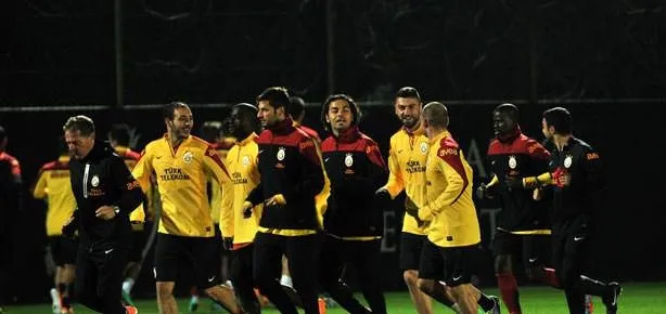 Cimbom Antalya’da ilk idmanını yaptı