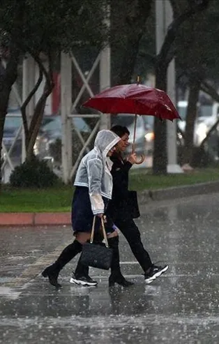 HAVA DURUMU | Meteorolojiden kuvvetli yağış ve fırtına uyarısı | 21 Kasım İstanbul'da hava nasıl olacak?