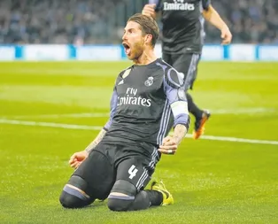 Forvet görünümlü stoper