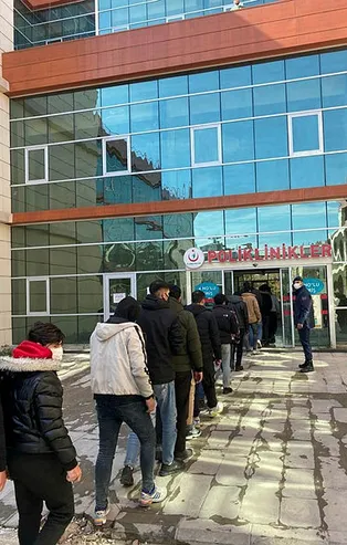 Antalya'da 88 düzensiz göçmen yakalandı