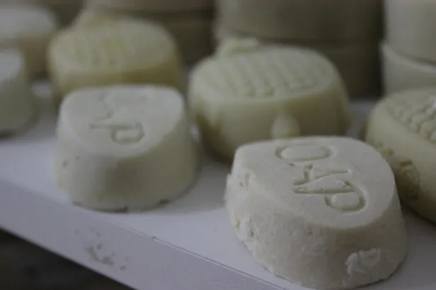 Bursa'da emeklilikten canı sıkıldığı için sirkeli sabun yaptı! Koronavirüs sonrası satış patlaması yaşadı!-4