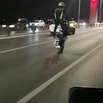 15 Temmuz Şehitler Köprüsü'nü tek teker geçen trafik magandası yakalandı-1