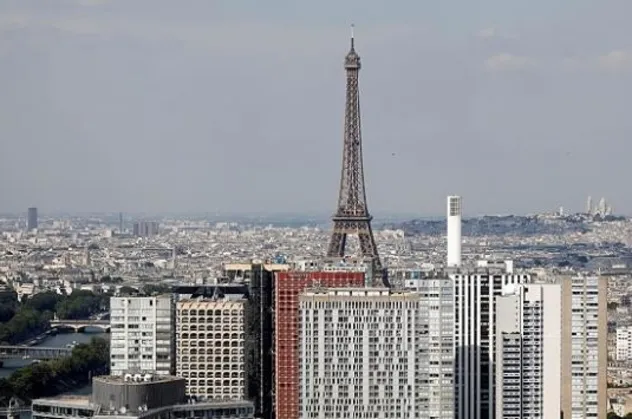 Son dakika: Paris'te şiddetli patlama sesi