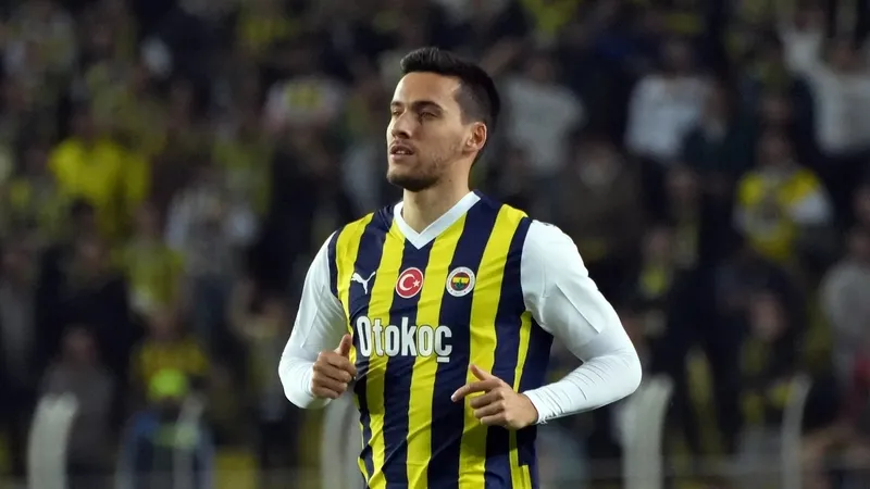 ne-zajc-ne-kent-talipleri-artan-fenerbahcenin-yildizindan-ayrilik-karari-1718025398619.jpeg